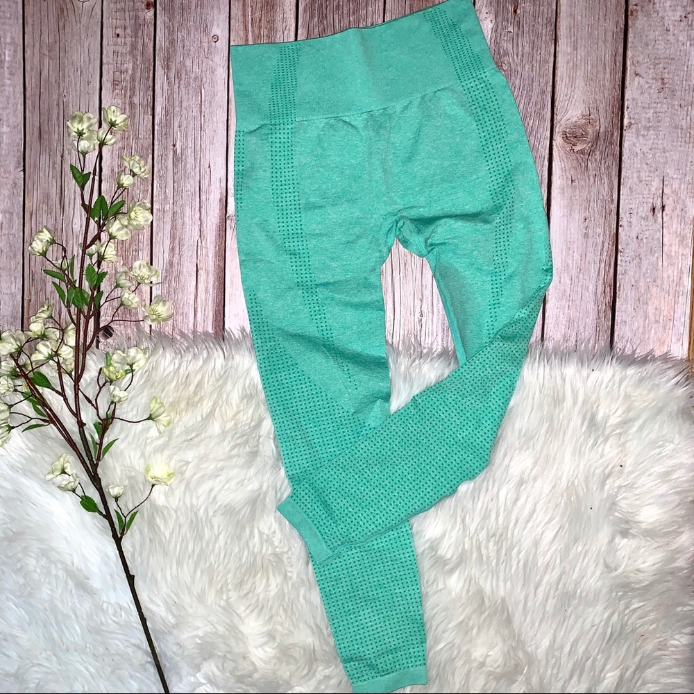 🔥SALE🔥SET/High Waist Workout Leggings - Picture 3 of 11
